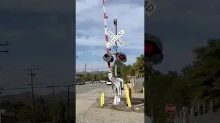 Funny #malfunction #mechanism #mechanical #railroad #crossing #old #bell #light #rafin #foamer