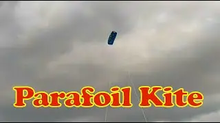 Flying a kite at Dyrham Park 20250805