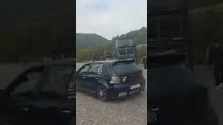 Nece da turira :(