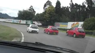 Expertos pil&oacute;tos prueban el desempe&ntilde;o del nuevo Geely LC en el Aut&oacute;dromo de Tocancip&aacute;