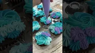 SIMPLE & Cute Buttercream Mermaid Inspired Cupcakes #shorts #cupcake #cake #mermaid #buttercream