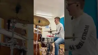 You can&rsquo;t beat a catchy pop-punk chorus! - HarryPlaysDrums - #shorts