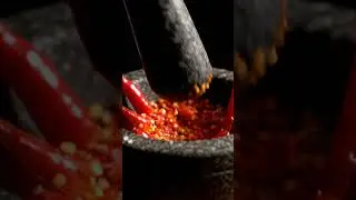 #asmr #crushingasmr #granitemortar #objectcrush #satisfyingsounds #stoneandsound