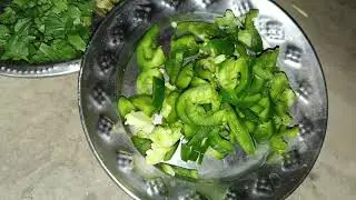 स्वाद ऐसा की जिंदगी भर याद रहेगा शिमला मिर्च का स्वादिष्ट पकौड़ा  बनाए || new pokara recipe || very 