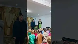 Copiii de la IET Sculeni , recită rugăciunea 