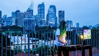 Live @ Liveschool: Catlips performs 