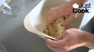 Småkager med lakrids og tranebær