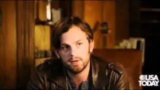 Caleb Followill talks to US TV 14/10/10 (Kings of Leon)