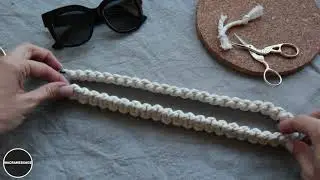 How to Make A Macrame Eyeglass Retainer Holder