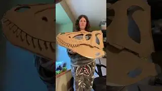 Jane juvenile T.Rex head