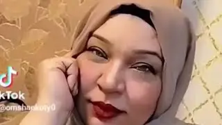 اي اللي بيحصل ده