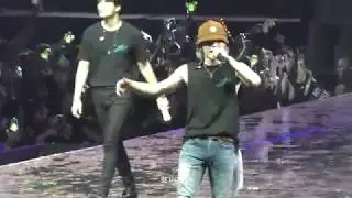 191019 KEEP SPINNING WORLD TOUR 2019 IN PARIS - Girls Girls Girls JB focus