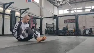 Sideways Roll (Granby Roll)