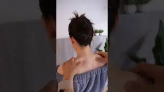 Strong massage to heal upper back pain #shorts #asmr