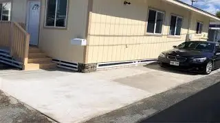 1424 Holelua Place, Honolulu, HI Presented by Mavis Nellas.