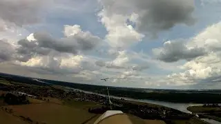 Der Beweis: der (Fieseler) Storch schleppt das (Grunau) Baby