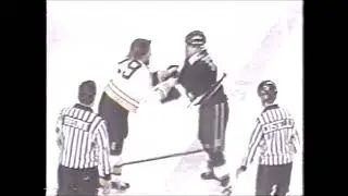 Jerome Bechard vs Bruce Shoebottom Mar. 30/1991 (AHL)