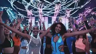 Vinahouse Mix That Turns Any Room Into a Party