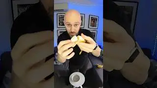 Magic with a Banana! 😮🍌 #magic #challenge #fyp