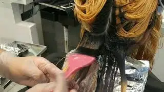 AVEDA little way to apply a SHADOW ROOT HAIR COLOR SMOKEY GREY