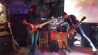 Smoke On Water.. Just for fun.. Jam Session at Waikiki PJ 2018
