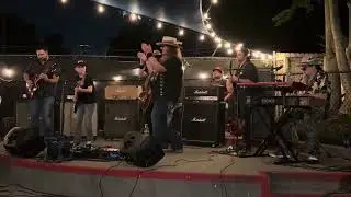 CROSSROADS - Lance Lopez & Friends Rockin' Roadside Bar & Grill in Nashville (finale)