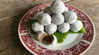 PREPARATION OF TRADITIONAL KUIH TEPUNG GOMAK
