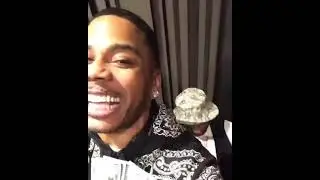 #Nelly got em some #Usher bucks! 😂🙌 @nelly @usher