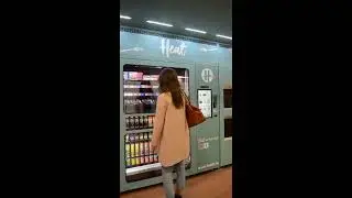 Vending machine with microwaves ovens column.