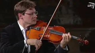 J. S. Bach  Air  arranged  for viola and accordion
