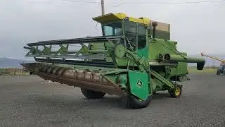John Deere 7700 combine