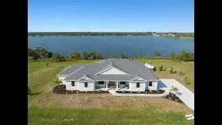 Waterfront Living! 🏡 3319 Gulf City Rd, Ruskin, FL 33570 | A Must-See Florida Gem! 🌊☀️