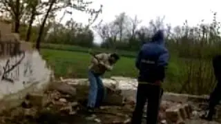 Lumparna v kravine