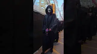 Crew Change at Universal's Halloween Horror Nights Terrifier House 🤡 #shorts #trending #halloween