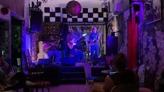 Elixir bar 