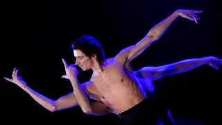 Bolshoi Ballet - Reverse - Garrett Smith
