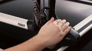 Велокрепление Thule ThruRide 565 www.formula-dorogi.ru