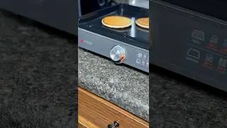 Pancakes on @NinjaKitchenUS Sizzle #ninjasizzle #ninjakitchen #pancake #breakfast #jerricabrown