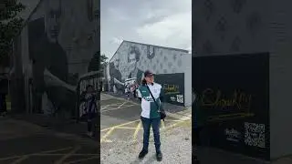 Revelaci&oacute;n del mural de Bill Shankly