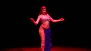 Juli Bellydance EN TEATRO NUM