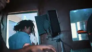 Jhybo in Studio with Flyboi(3)