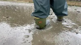 New Wellies, New Waterproofs, First Mud - at the Estuary
