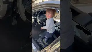 Мой сын пылесосит краску // Мой сын поцарапал Q50 Redsport 400