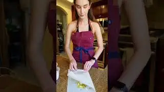How to make fish in parchment aka fish en papillote #fish #halibut #cooking