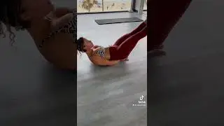 Pilates - Double Straight Leg Stretch