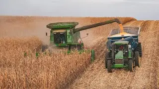 Nebraska Corn Harvest 2021 - John Deere