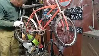 Polish cruiser bicycle renovation Romet Rodeo from 1982