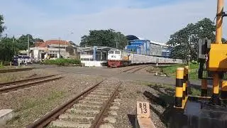 Hunting Pemberangkatan KA Pangrango Pagi