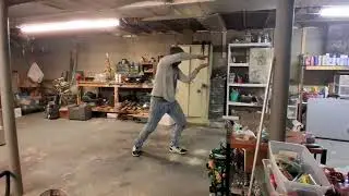 This is how I would deal with ICE agents. everyone of em at once they wuldnt even have any clue