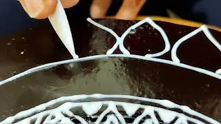 Mandala Art On Cake